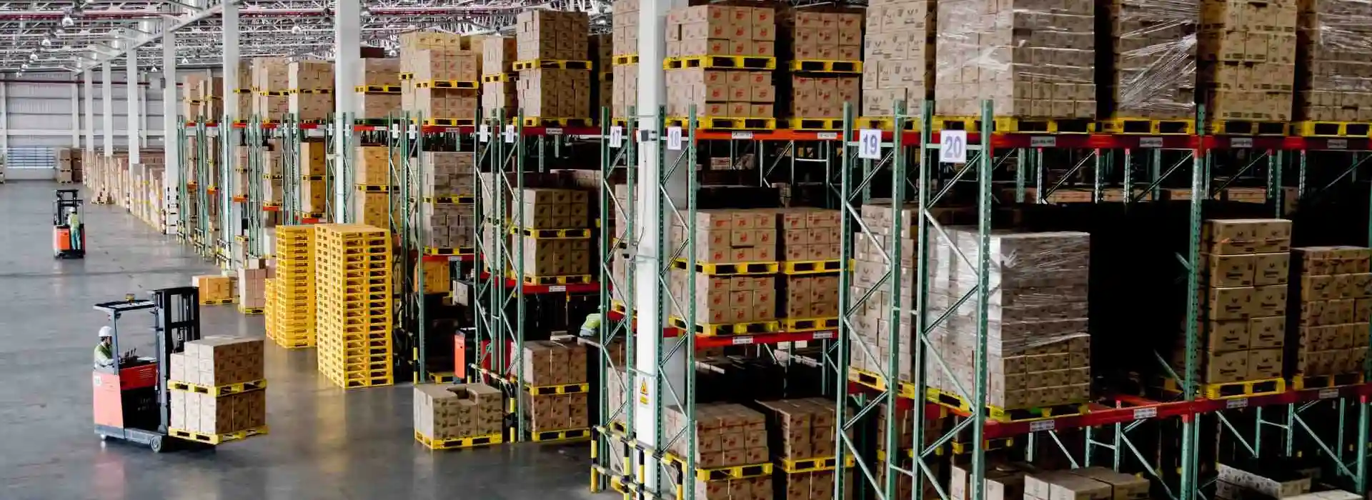 An image of well-optimized warehouse.