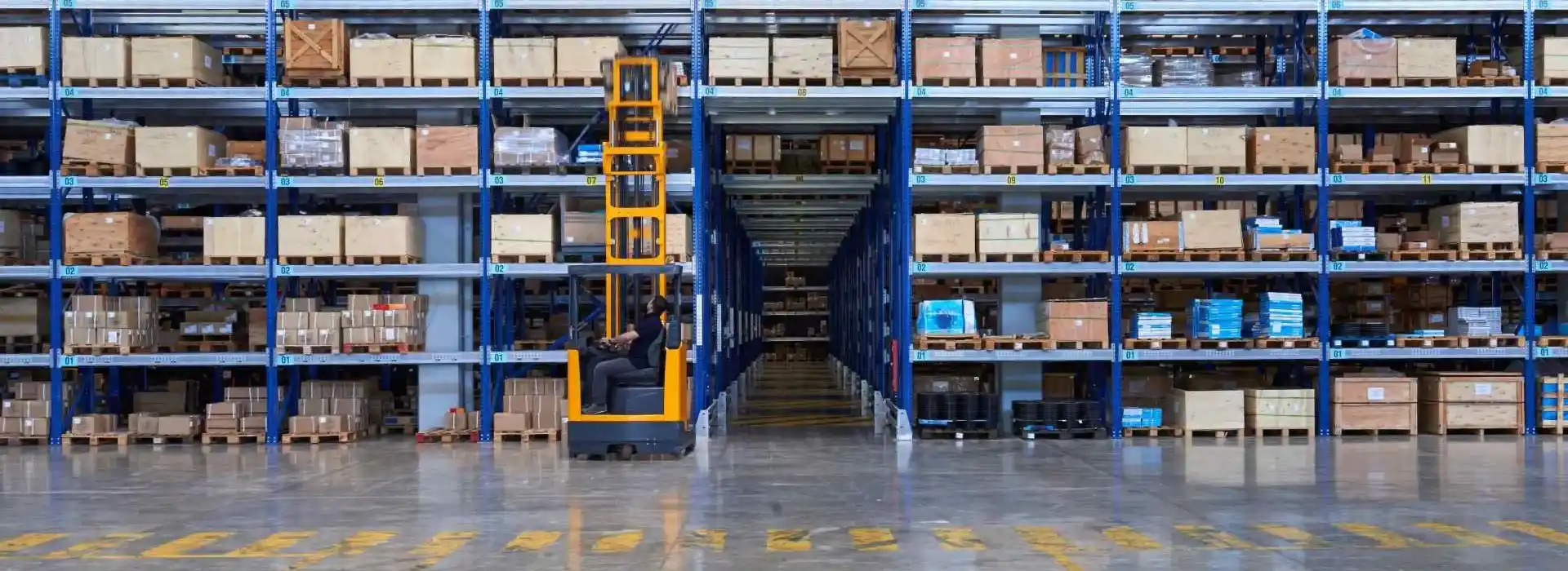 A picture of an organized and efficient warehouse.